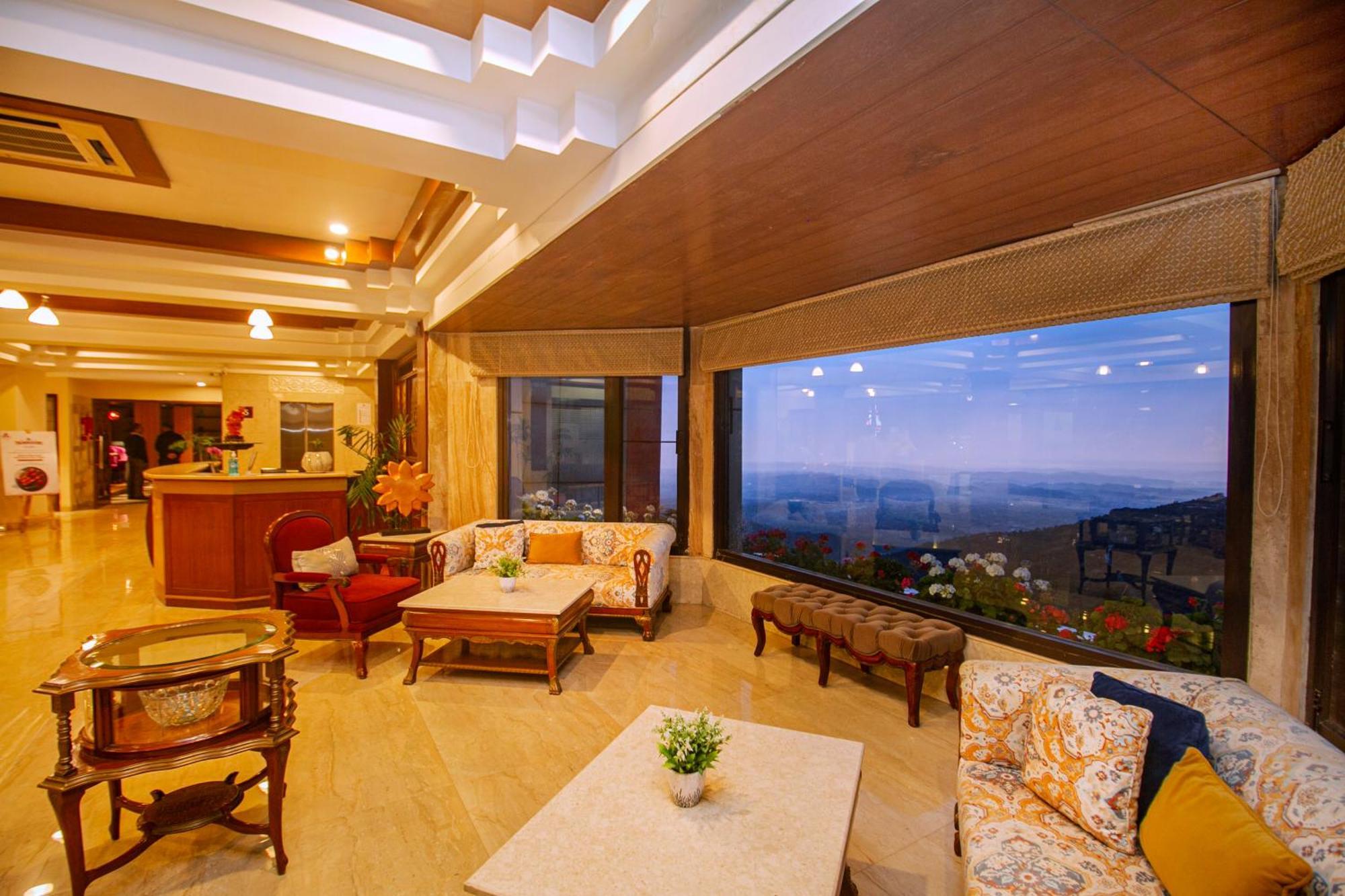 Hotel Amritara Surya, Mcleodganj, Dharamshala Extérieur photo