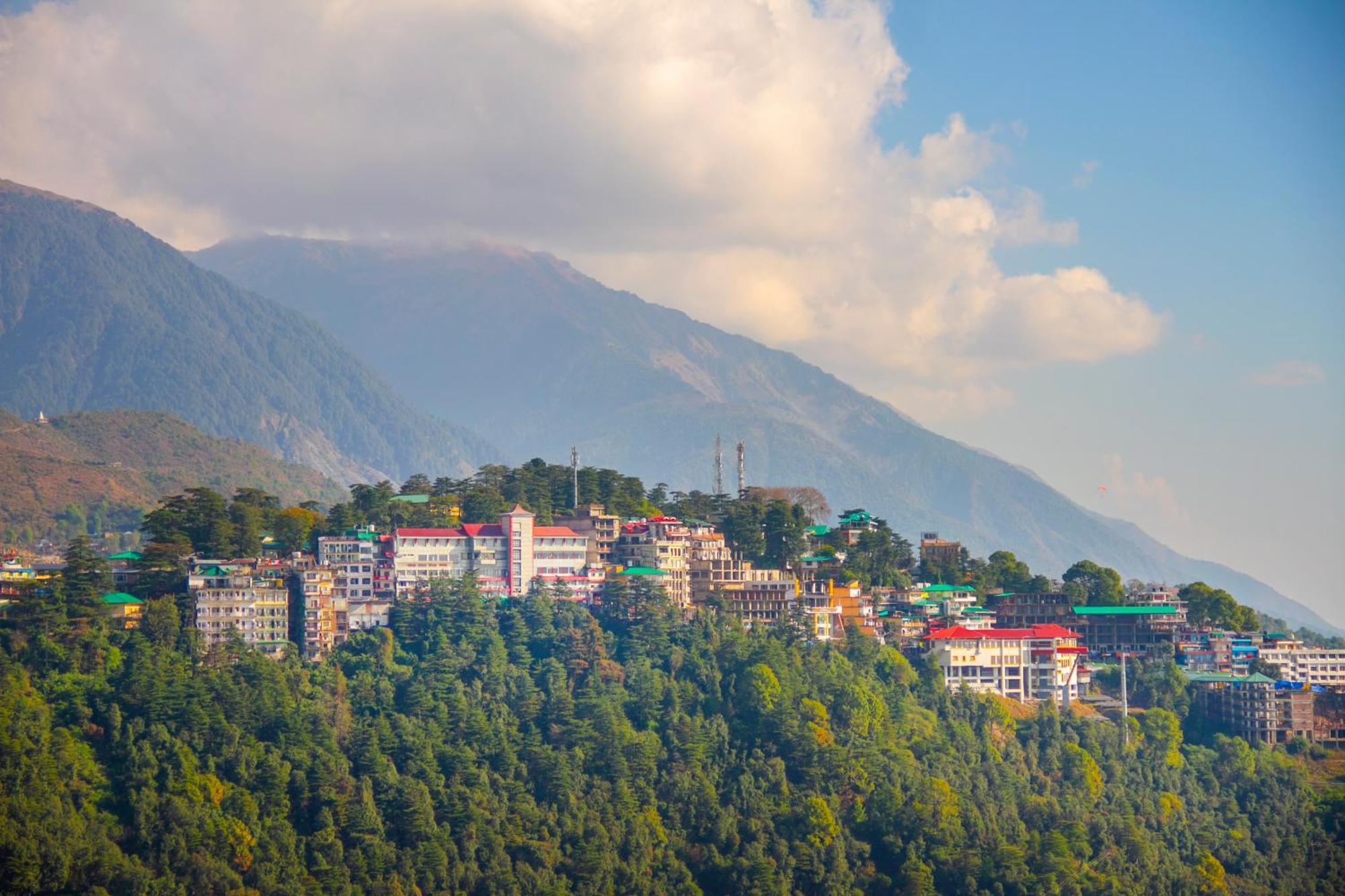 Hotel Amritara Surya, Mcleodganj, Dharamshala Extérieur photo
