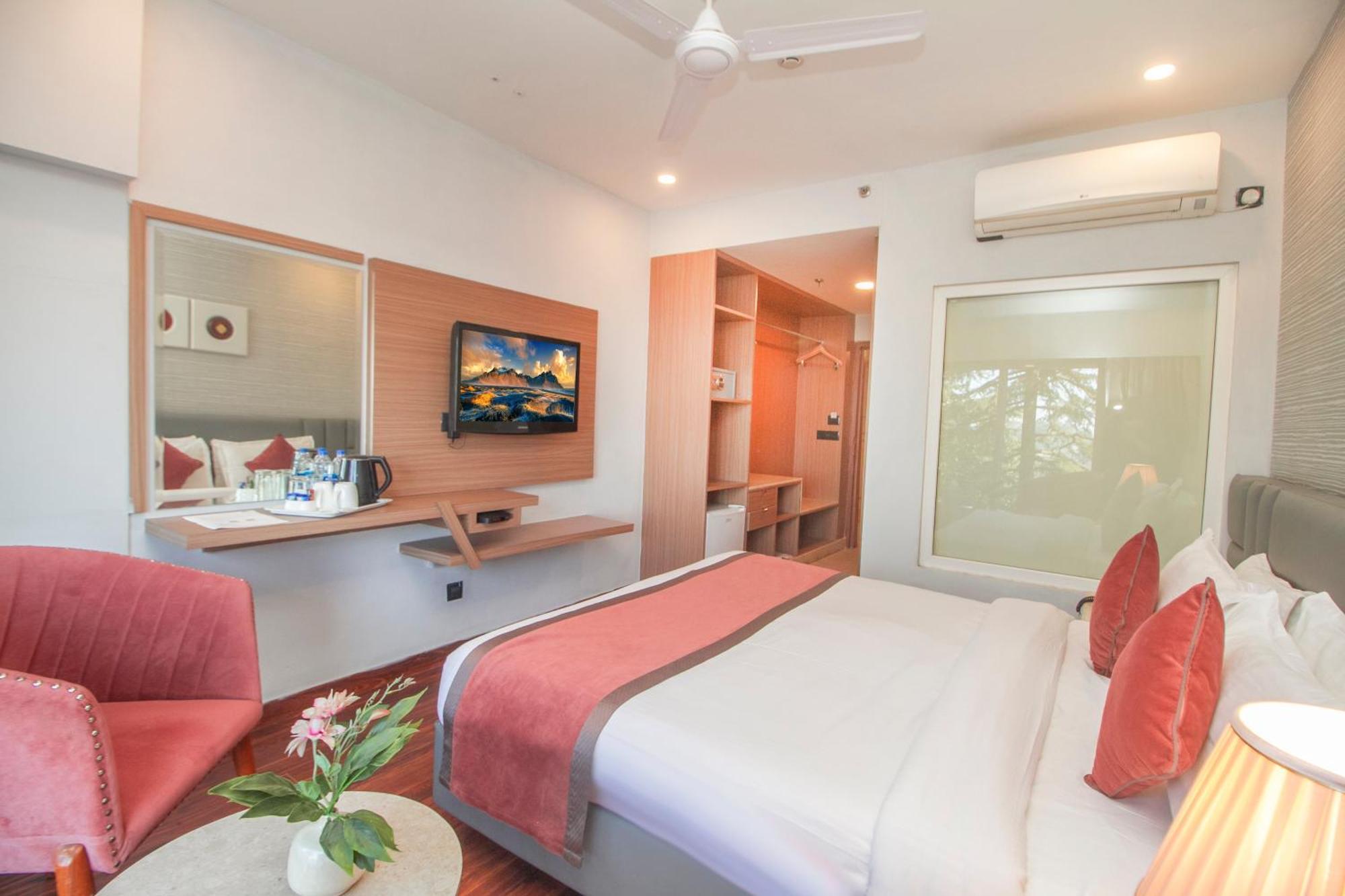 Hotel Amritara Surya, Mcleodganj, Dharamshala Extérieur photo